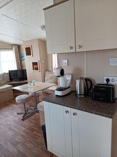 Rebeka's Caravan - 5