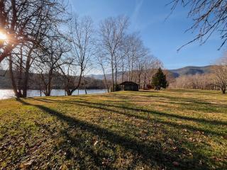 Riverfront cabin with hot tub, kayaks, dock, dog ok - 5