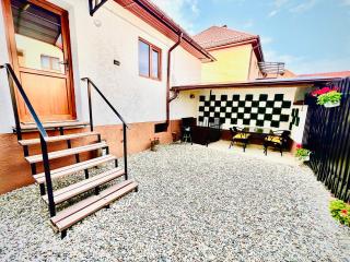 S-HOUSE Apartament Spațios cu Terasă Privată și Parcare Perfect pentru Familii - Avrig - 2