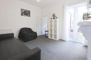 Comfy 5 Bed in City Centre, Birmingham - 1