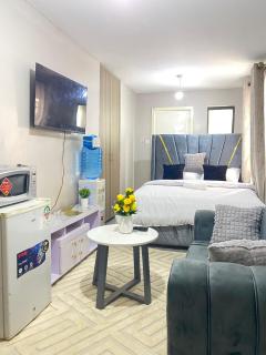 The Cozy Cove - Nairobi - 9