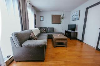 Pet-Friendly Invermere Home with Firepit by StayIn - Lake Windermere - 8