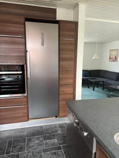 Hus nær Billund med spabad, have, grill og privat carport - 1