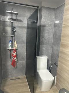 J&R Apartment - Sarandë - 9