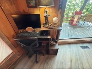 Authentic, Rustic, Cute & Cozy! - Pigeon Forge - 4