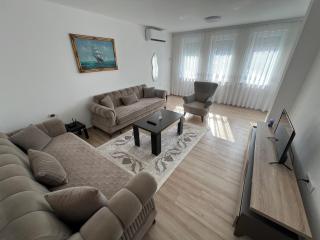 Lira Old Bazaar Walk-in Apartment - 0