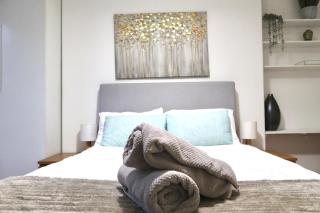 Stylish 3-bed apartment in Clerkenwell within walking distance to tube stations - London - 3