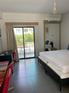 Paphos 1BR w Double Bed Rm 4 - Paphos - 8