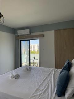 1BR Apartment w Double Bed Room 2 - Paphos - 0