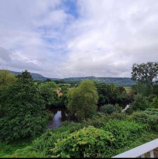 Roadhouse Llanwenarth - Abergavenny - 3