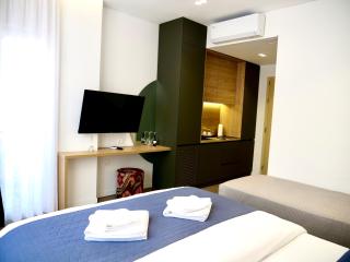 Jani Studio Apartments - Gjirokastra - 9