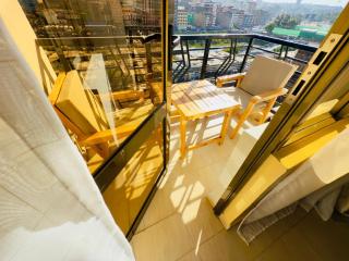 Deluxe studio with a balcony view overlooking the Nairobi town skyline - Nairobi - 3