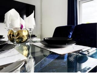 Modern Haven - Luton - 4