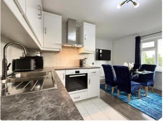 Modern Haven - Luton - 1