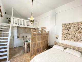 Charming Traditional Cycladic Studio in Zefyria - 7