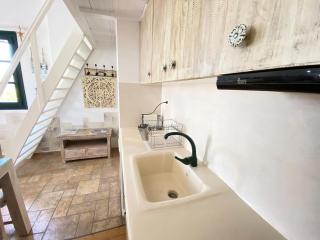Charming Traditional Cycladic Studio in Zefyria - 1