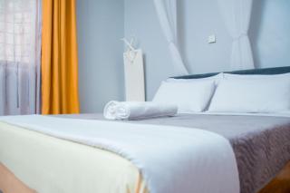 Kampala Forest-Side Residence - 6