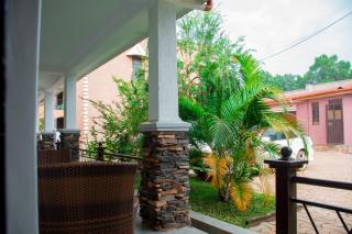 Kampala Forest-Side Residence - 8