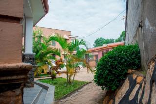 Kampala Forest-Side Residence - Kampala - 9