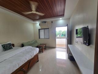 saaz resort and lawn - 4