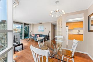 Fantastic Two Bedroom Condo with Panoramic City Views - Vancouver - 7