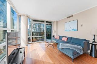 Fantastic Two Bedroom Condo with Panoramic City Views - Vancouver - 5