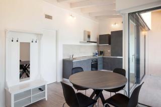 Modern Apartment with Lake View - Castelletto di Brenzone - 4