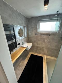 Großzügige Wohnung mit 3 Schlafzimmern & Balkon - Heidenheim an der Brenz - 8