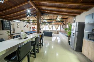 6 bedroom penthouse with pool table- 1 block from Lleras park p4 - Medellín - 4
