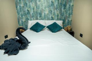 6 bedroom penthouse with pool table- 1 block from Lleras park p4 - Medellín - 1