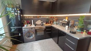 Double bed, ensuite, off street parking - 1