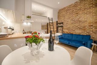 Meli Studio - - 0