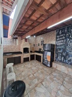 Casa com churrasqueira e piscina - 7