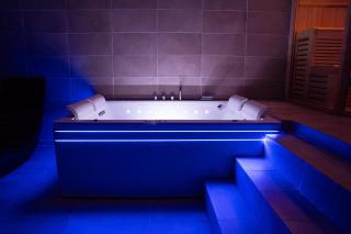 Suite Spa privative avec jacuzzi, massage & sauna - 6