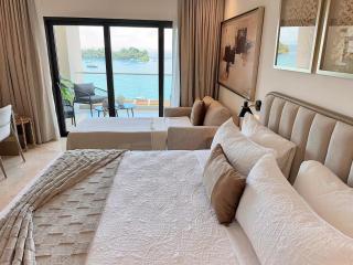 Elegante Estudio Vista a la bahía de Samaná, acceso a la piscina y al gym - - 4