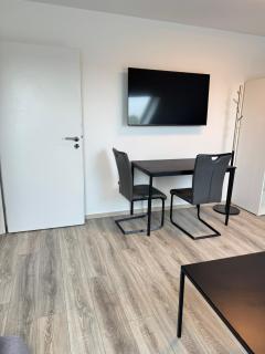 Ferienwohnung Apartment - Free Parking - WiFi - Kitchen - Essen - 4