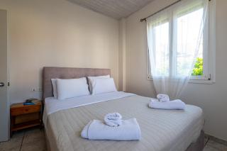 Mythos Suites-Dionysos apartment - 9