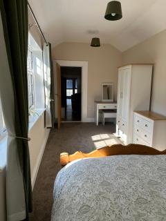 Windrush Apartment - 8