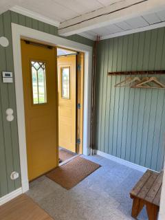 Newly renovated & close to nature cottage in rural location - Huskvarna - 3