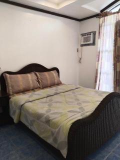 EV2 Townhouse Hotel - Angeles - 3