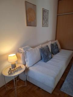 NS Urban Stay-Studio with Balcony and Free Parking - Novi Sad - 7