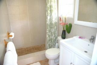 Barefoot Suites - Arnos Vale - 5