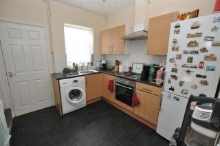 Cosy Room Near Train & Hospital - - 7