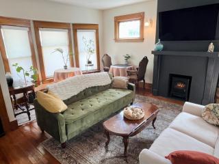 Fiesinger House - Private 1-bd unit, Historic Home Downtown Sandusky - 7