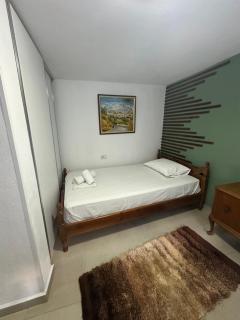 Next Door - Polisi i Vogël - 6