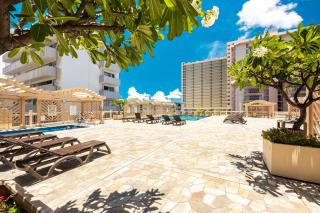 Ocean & Diamond Head View Studio at Waikiki - 9