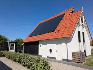 Moderne luxe vakantiewoning met sauna en kookeiland - 7