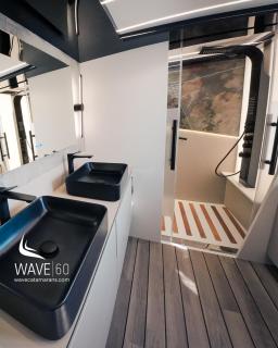 Luxury Floating Penthouse Private Yacht & Charter - - 2