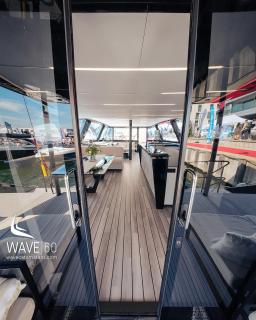 Luxury Floating Penthouse Private Yacht & Charter - 6