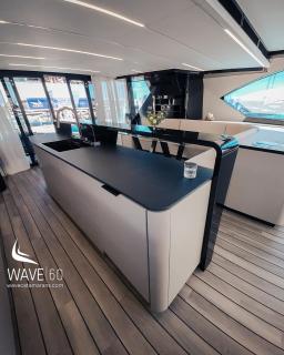 Luxury Floating Penthouse Private Yacht & Charter - - 3
